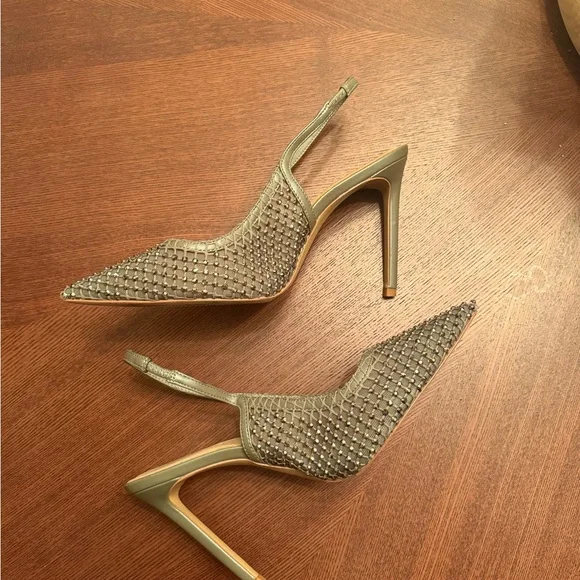 Aldo Silver Slingback Heels - Picture 2 of 3